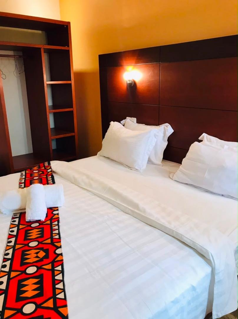 Découverte d’une chambre Standard : confort et sobriété au Lewat Hotel